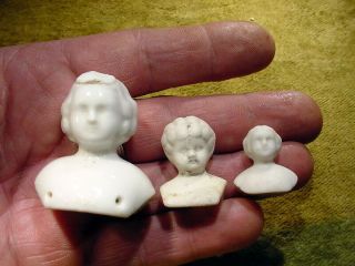 3 x excavated vintage victorian shoulder plate doll Head age 1860 A 11666 4