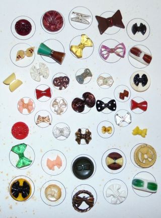 Fabulous Card Of 40 " Bow " Buttons Many Materials & Sizes