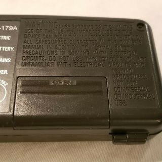 Radio Shack 22 - 179A Pocket Auto - Range LCD Digital Multimeter 8