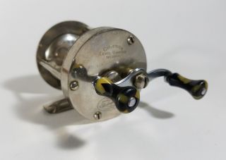 Vintage Shakespeare Criterion Level - Winding Casting Fishing Reel No.  1960