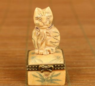Japanese Chinese Old Hand Carving Cat Figure Statue Netsuke Box