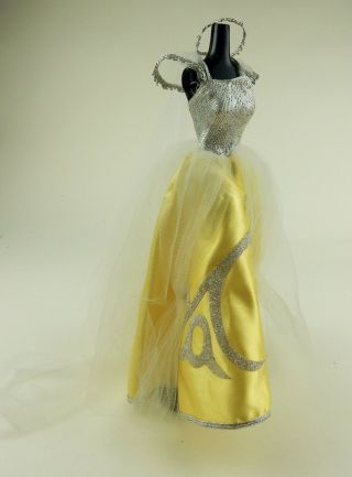 Vintage Barbie 1964 Rich Cinderella 872 Gown And Veil