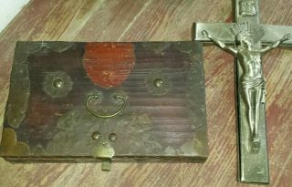 Haunted Dybbuk Box antique Box and Casket/Funeral Cross 3