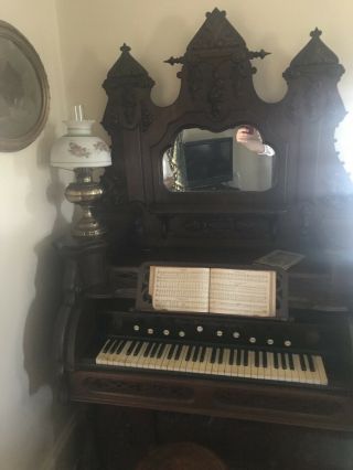 Victorian Parlor Pump Organ and stool 3