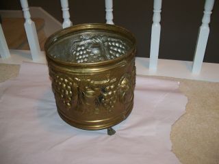 Vintage Hammered Brass Planter Embossed Fruit Footed Made In England Lion Head