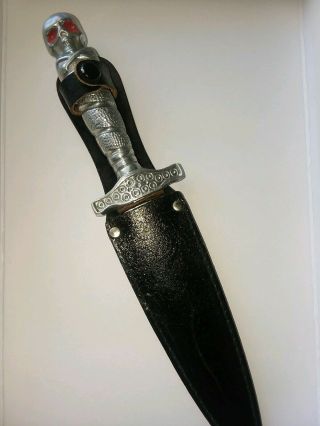 Vintage Fighting Knife/ Dagger With Skull And Crossbones Fixed Blade