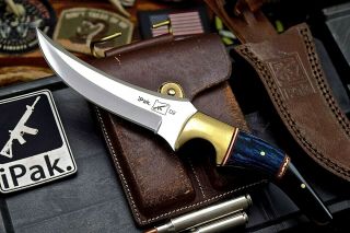 Cfk Ipak Handmade D2 Custom Buffalo Horn - Walnut Wood Hunting Camp Blade Knife