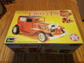 Revell 31 Ford Mothers Cherry Pie Empty Box 1973