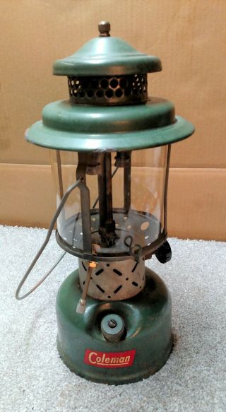 Vintage Coleman Lantern Model 220e 11 - 52