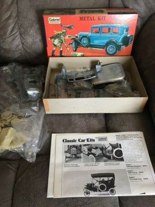 Vintage 1970 ' s GABRIEL HUBLEY MODEL A TOWN SEDAN Metal Model Car Kit 4857 2