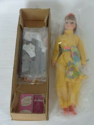 Vintage 1972 Uneeda 11 1/2 In.  Dollikin Doll,  Made/ Hong Kong,  " Vintage Nip,  " Ec