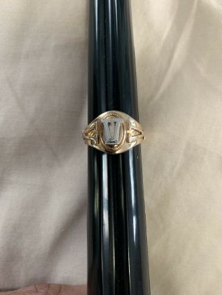 Antique Solid 14k Gold Men’s Ring 4.  17 Grams With “v” On Top & Side Of Ring