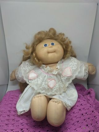 Vintage 1982 Cabbage Patch Kids Doll Girl Blue Eyes Cornsilk Light Brown Hair