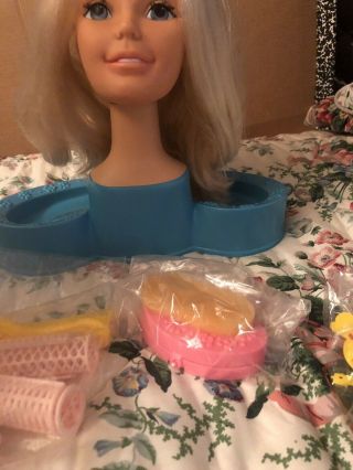 Vintage 1976 Superstar Barbie Fashion Face Head IOB Make Up,  Accessories 6