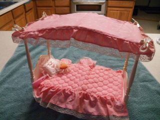 Mattel 1982 Barbie Dream Bed Canopy Doll Furniture Vintage Pink And Box