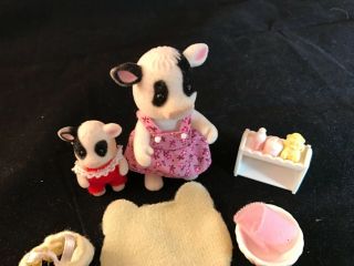 Calico Critters Sylvanian Families Bath Time with Baby (with Cows) 3