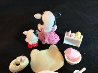Calico Critters Sylvanian Families Bath Time with Baby (with Cows) 4