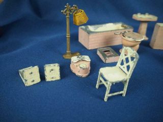 Vintage Tootsie Toy Metal Dollhouse Doll House Furniture Bathroom Kitchen Lamp 3