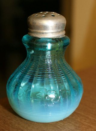 Antique Opalescent Blue Art Glass Sugar Shaker Daisy Optic And Swirl Muffineer