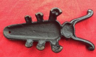 VINTAGE CAST IRON BEETLE BOOT JACK WESTERN STYLE COUNTRY DECOR OR BOOT REMOVAL 4