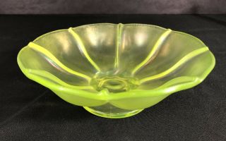 Antique Vaseline Stretch Glass Bowl/dish Uranium Glass 7 3/4”