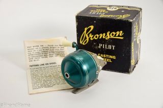 Vintage Bronson Pilot Model 925 Close Face Spinning Reel In Correct Box Ad13