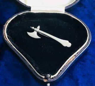 ANTIQUE VICTORIAN SOLID SILVER VIKING AXE DESIGN BROOCH/PIN 3