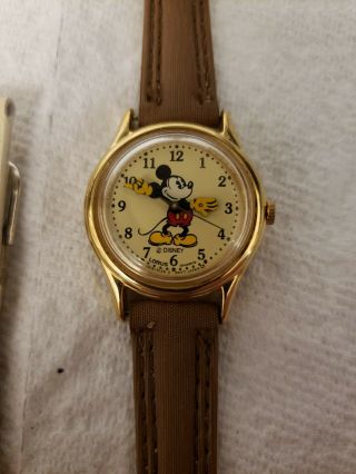 Vintage 1980s Mickey Mouse Lorus Walt Disney Watch V515 - 6128 Japan Battery