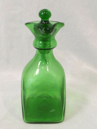 Vintage Antique Mid Century Modern GREEN Art GLASS CRUET Hand Blown with Stopper 3