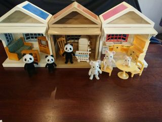 3 Sylvanian Families Calico Critters Vtg Village Stores Incomplete W Furniture