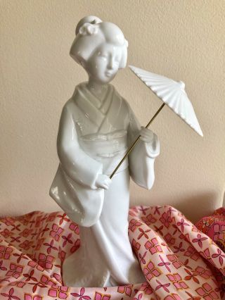 Vintage White Porcelain Japanese Woman With Parasol Figurine