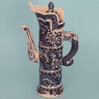 Chinese Old Porcelain Blue And White Dragon Pattern Flagon Jug