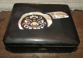 Fine Antique Signed Chinese Japanese Lacquer Box W/ Mop Inlaid Dragon Face Cloud
