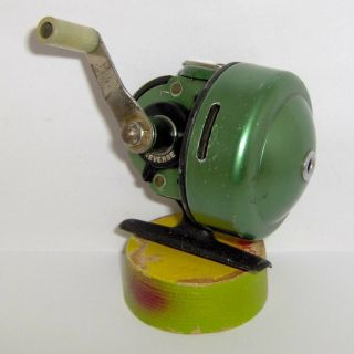 Vintage Johnson " Century " 100 Spin Casting Reel Early Version
