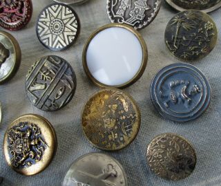 Assortment of 29 Antique and Vintage Metal Buttons 5