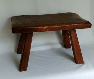 A Cushman Colonial Creation Wooden Stool 9038 13 " ×8 " ×8 " Signed