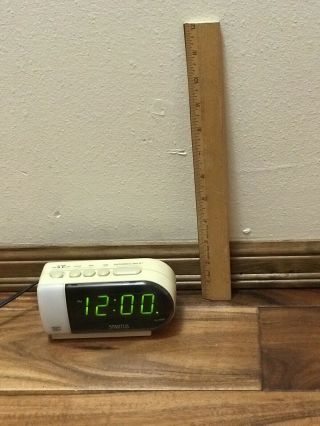 Vintage Spartus Digital Alarm Clock Am/fm Radio White W/ Night Light