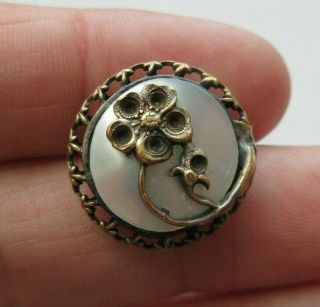 Lovely Antique Vtg Brass Metal Filigree Button W/ Carved Mop Shell & Flower (r)