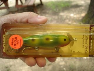 Nip - I - Diddee Wood Lure On Card In Frog Spot Color
