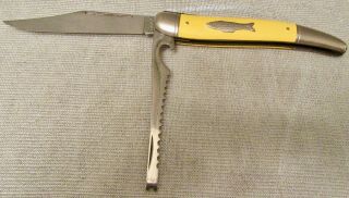 Imperial Crown Yellow Fish Folding Pocket Knife w/ Scaler 1950 ' s USA 2
