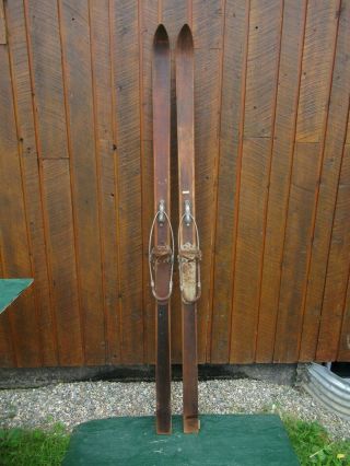 Vintage Wooden 80 " Long Skis Old 2 Tone Brown Finish With Metal Bindings