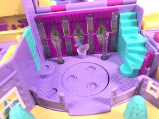 Vtg 1994 Polly Pocket Bluebird Light - Up Magical Mansion Pollyville House w Figs 8