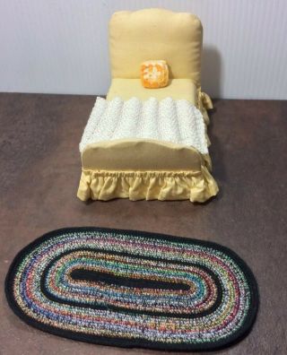 Vintage The Little Mouse Factory Dollhouse Bed Crochet Pillow/blanket Woven Rug