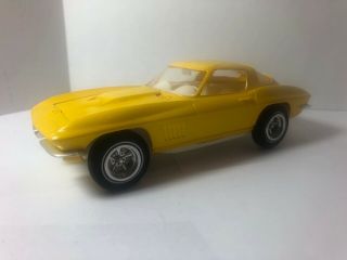Vintage Amt 1967 Chevy Corvette Sting Ray Coupe Model Car Kit