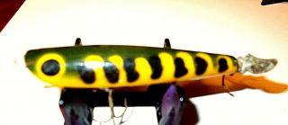 1 Old Barracuda Dalton Special Lure In Frog Pattern