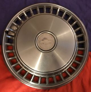 One 1978 - 1979 Chevrolet Impala 3090 15 " Hubcap / Wheel Cover 00464903 Metal Oe