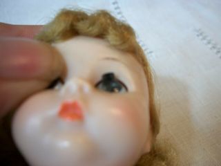 Vintage Madame Alexander kin bent knee Wendy doll - marked ALEX 4