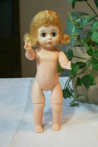 Vintage Madame Alexander kin strung bent knee Wendy doll - blond - marked ALEX 3