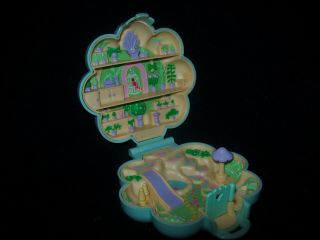Vintage Polly Pocket Midge ' s Flower Shop and Polly ' s Town House (No Dolls) 5