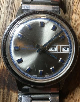 Vintage Timex Day Date 26850 02775 Mens Watch Mechanical Runs